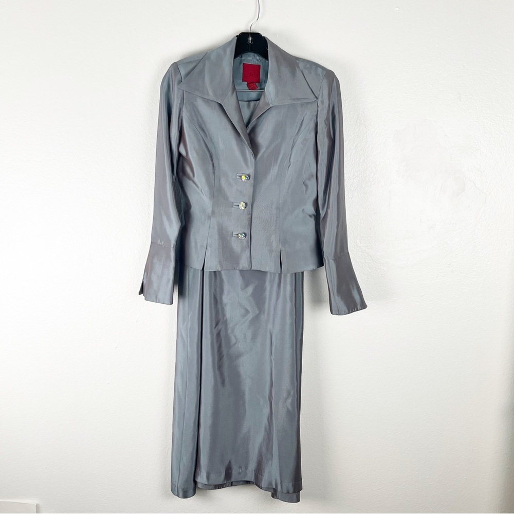 JS COLLECTIONS 2 Piece Jacket With Matching Long Skirt, Size 6